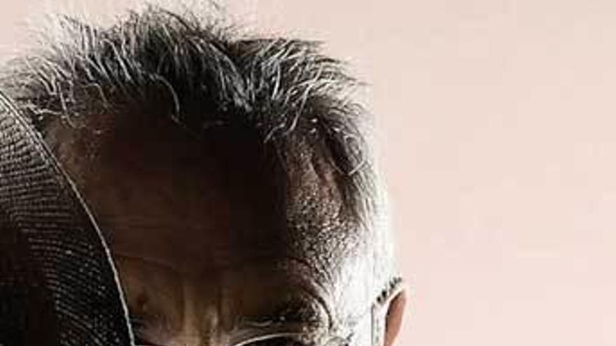 Gonzalo Suárez recibe la Medalla de Oro del Círculo de Bellas Artes