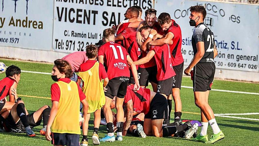 La SD Formentera resiste el asedio del Mallorca B y logra el ascenso a 2ª RFEF