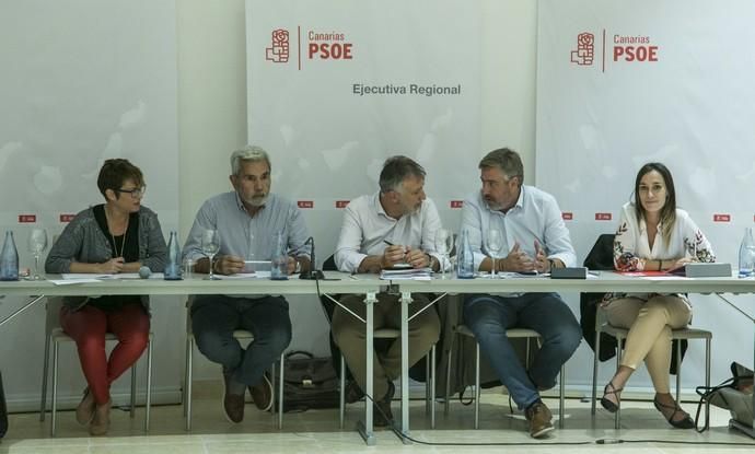 07/10/2017 POLÍTICA PSOE  reuníón de la ejecutiva regional en el gran hotel de la laguna con su secretario regional a la cabeza