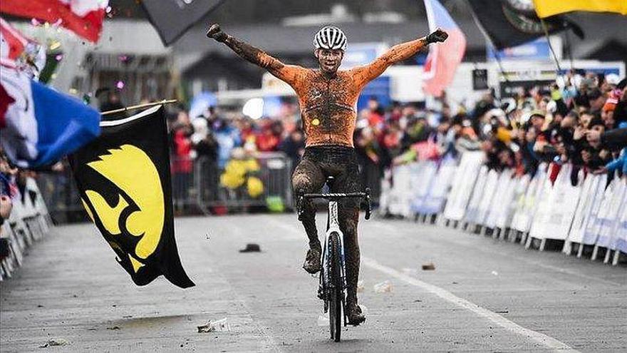 Van der Poel, campeón del mundo de ciclocrós