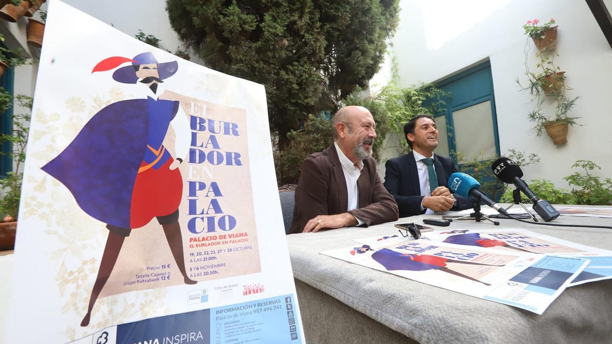 Juan Carlos Villanueva y Leopoldo Izquierdo, durante la presentación este jueves de &#039;El Burlador en Palacio&#039;.