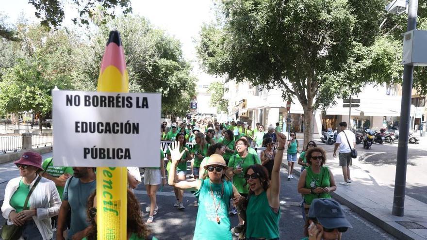 Los profesores avisan de que la lucha continúa y piden que l