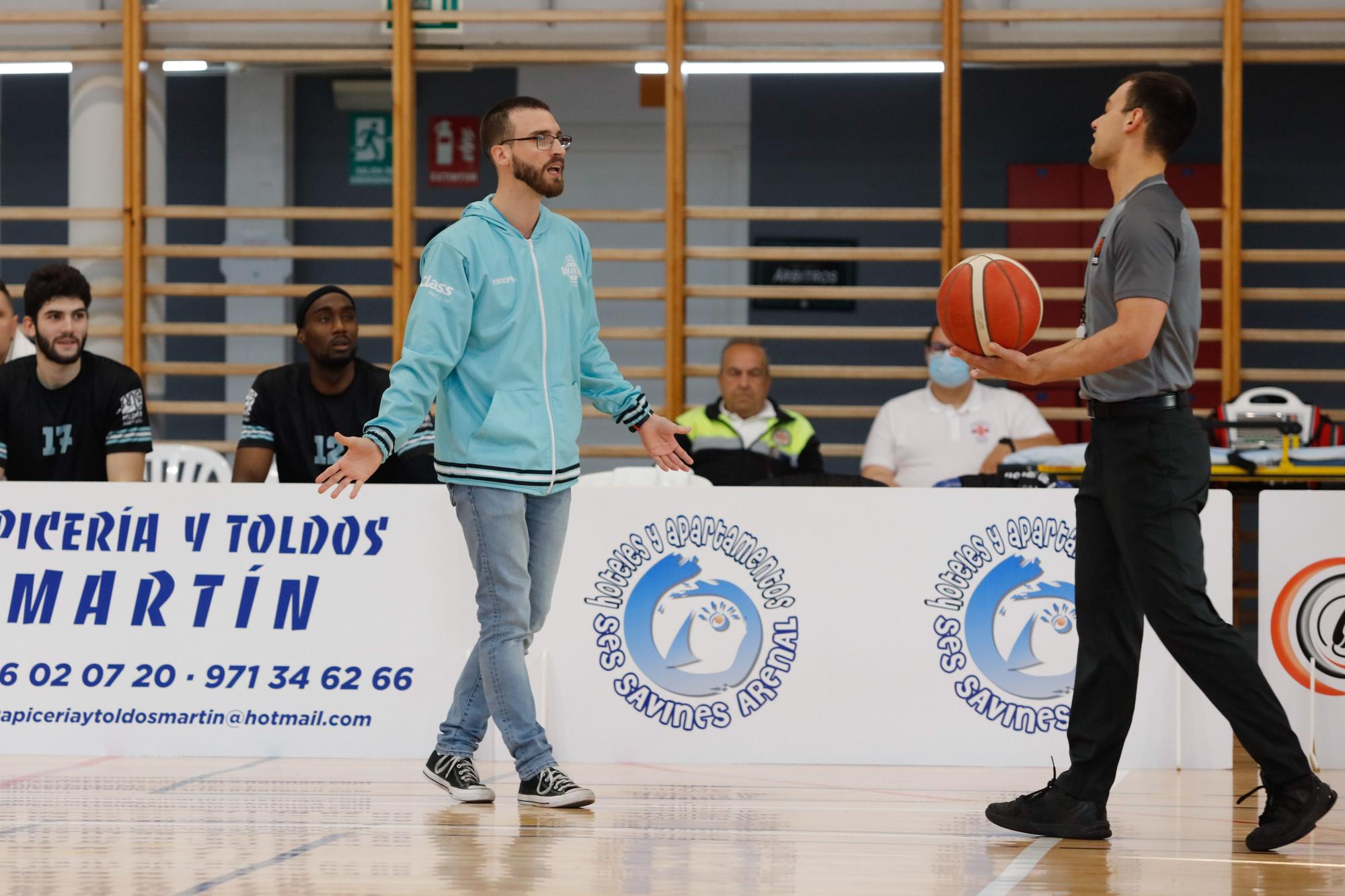 Partido entre el CB Sant Antoni y el Reina Yogur Clavijo