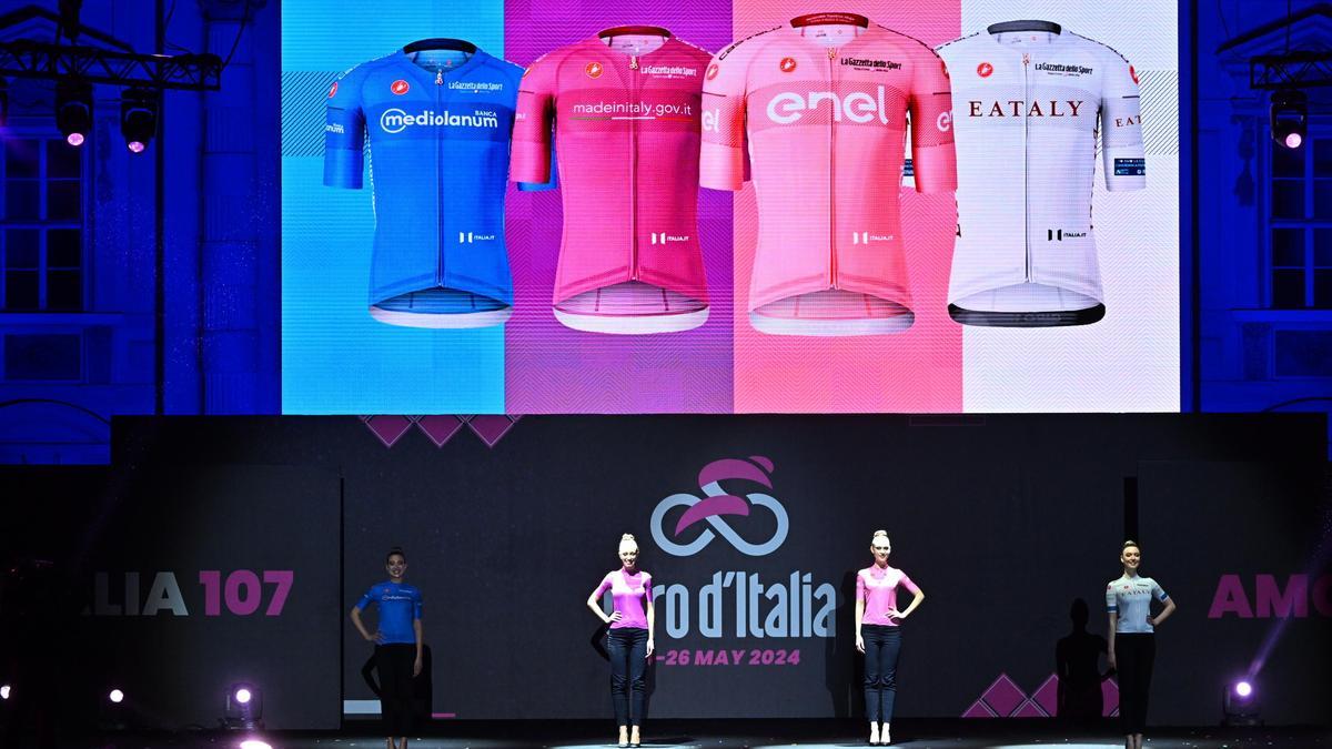Ceremonia de inauguración del Giro de Italia.