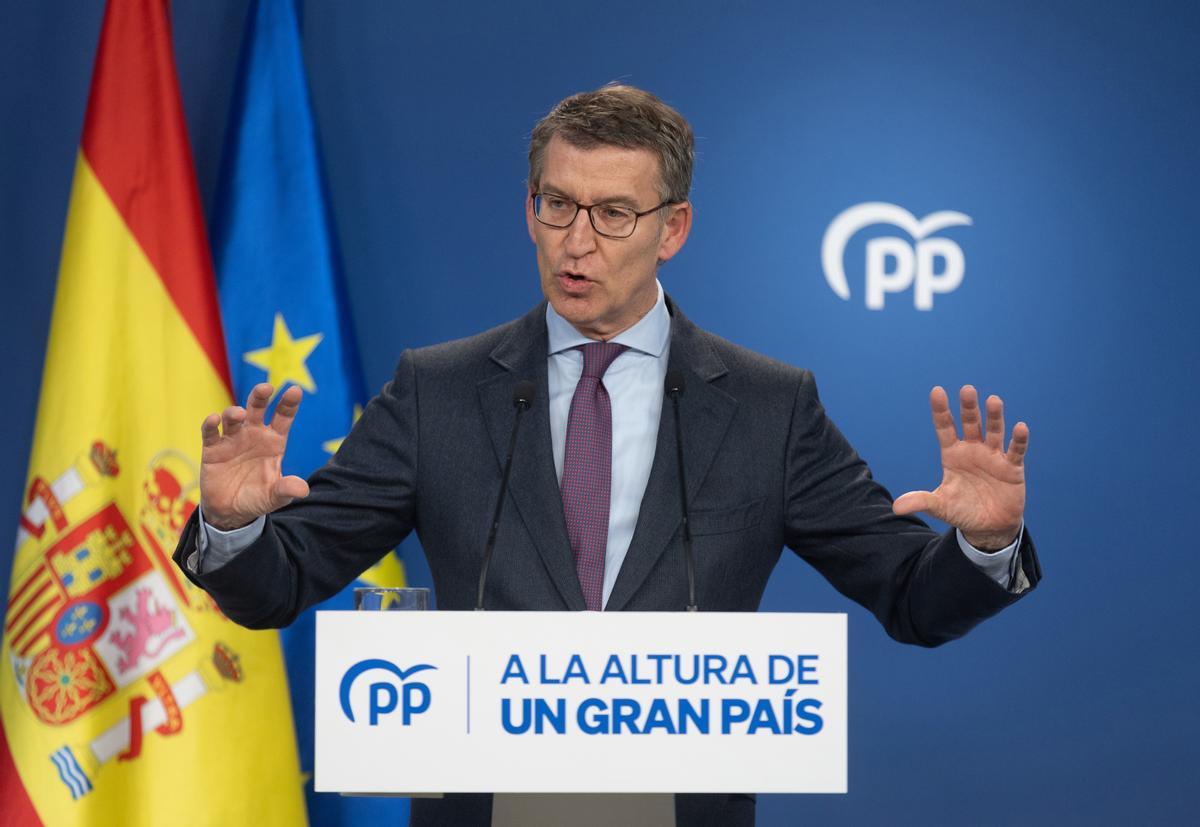 Feijóo assegura que evitarà governar amb Vox perquè les coalicions «són dolentes per al país»