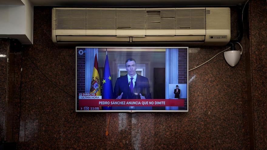 Madrid. 29.04.2024. Pedro Sánchez, presidente del Gobierno, durante la declaración institucional en el Palacio de la Moncloa, desde un bar del centro.