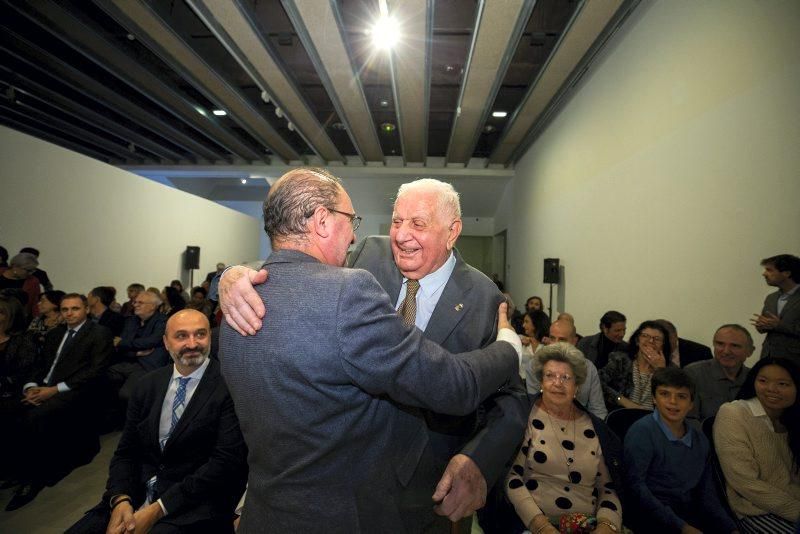 Juan Bolea recibe el Premio de las Letras Aragonesas