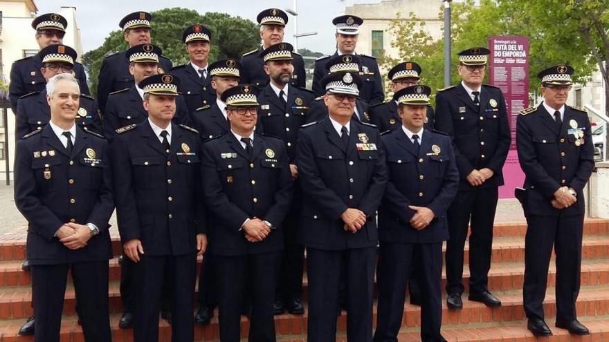 Les policies locals defensen l&#039;ús de les pistoles elèctriques