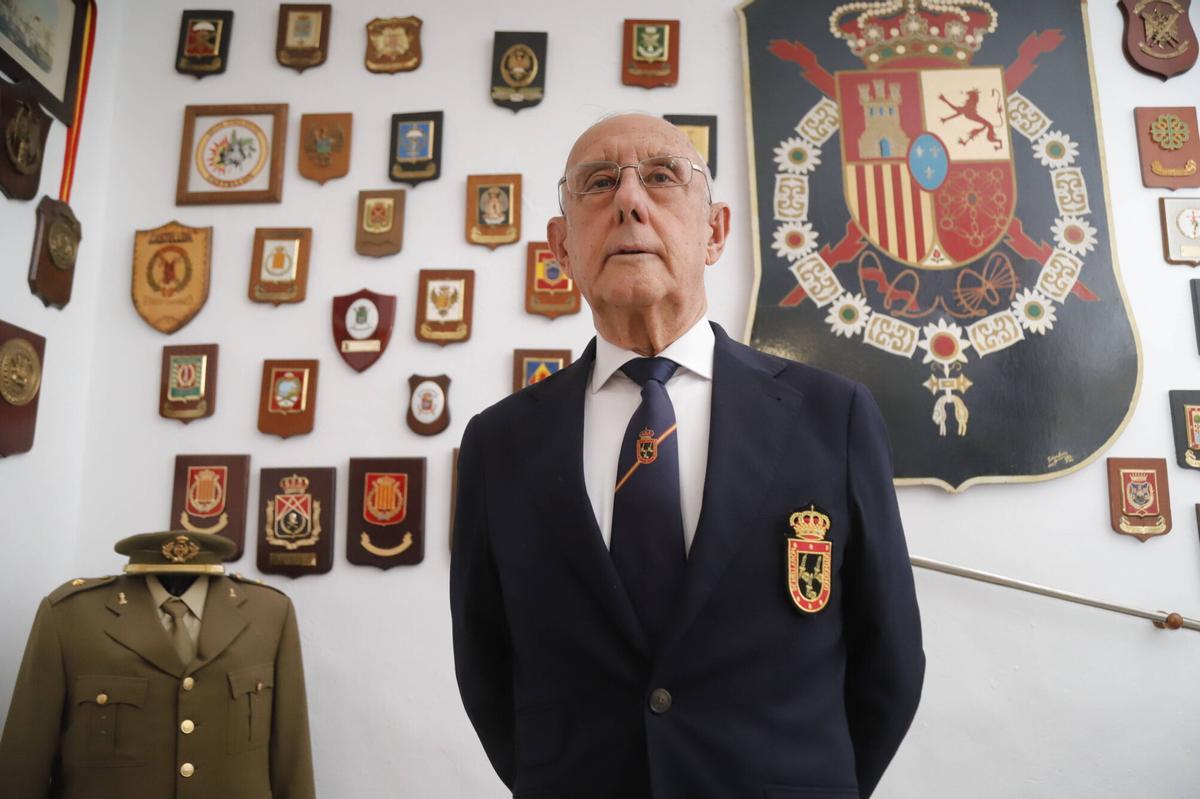 A.J.González Córdoba Francisco de Asís García Velo Presidente de la delegación de Córdoba de la hermandad de veteranos las Fuerzas Armadas