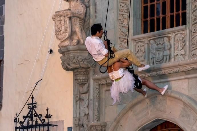 'Los Amantes del  Cielo', de Temudas Fest, en la Plaza del Pilar Nuevo