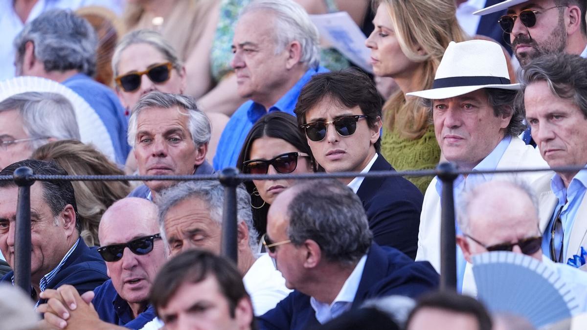 Tana Rivera y Roca Rey asisten juntos a la vigésima del abono taurino en la Maestranza.