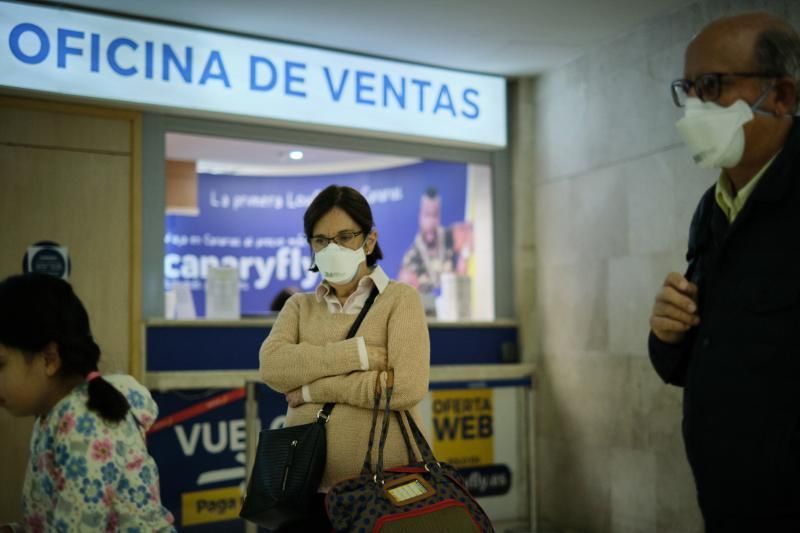 Crónica de la situación en el aeropuerto de Tenerife Norte Coronavirus COVID19  | 19/03/2020 | Fotógrafo: Andrés Gutiérrez Taberne