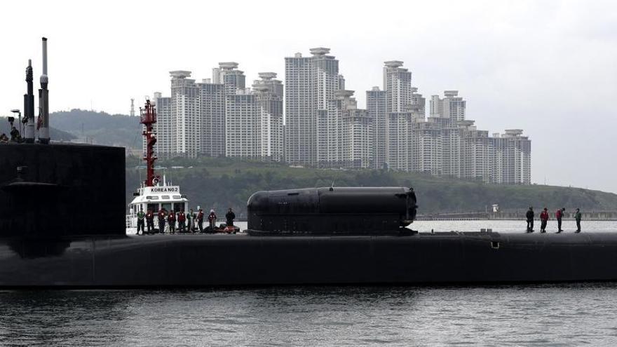 El USS Michigan a su llegada a la costa de Corea del Sur.