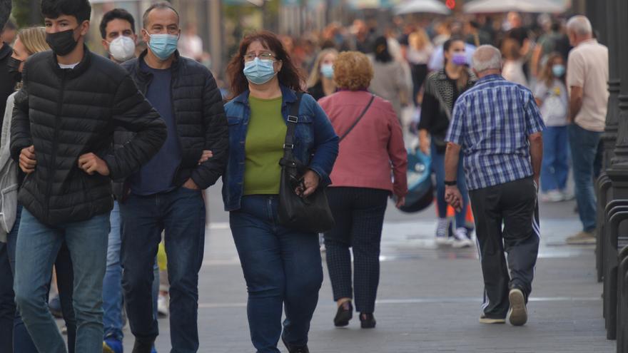 Canarias suma 11 fallecidos con Covid y 1.476 nuevos casos