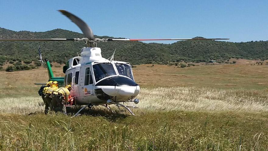 Trece helicópteros y aviones para campaña de extinción de incendios forestales