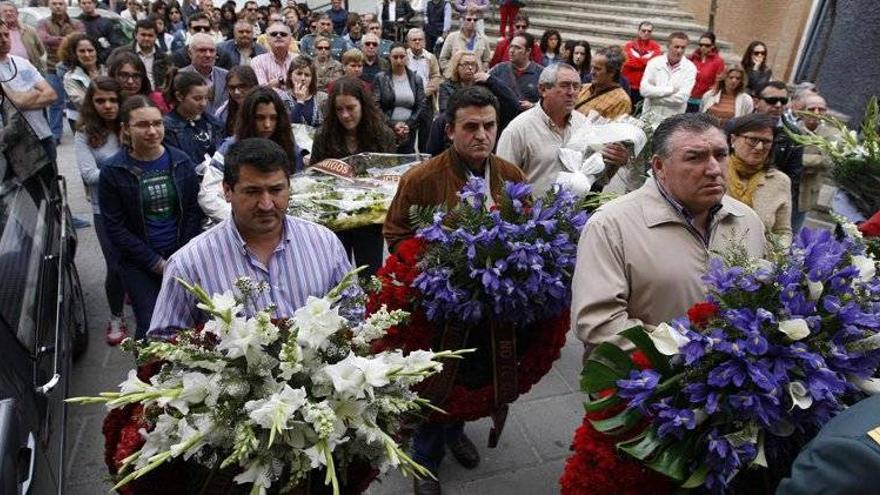 Emoción y sentimiento en Montilla para despedir al joven fallecido en Cazorla