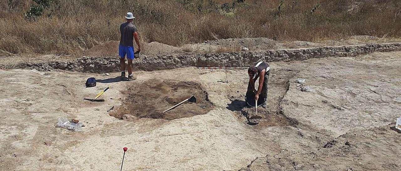 El inicio de la cuarta campaña de excavaciones de este verano.