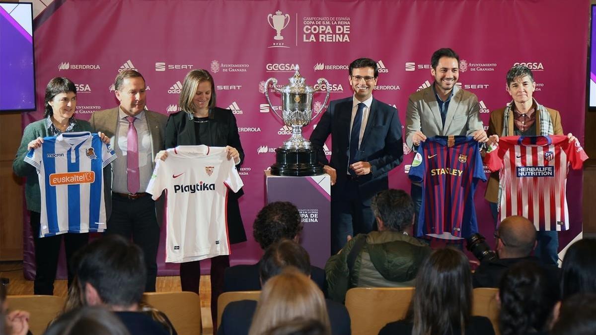 Imagen del sorteo de las semifinales de la Copa de la Reina en Granada.