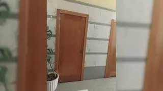 Alarma en El Berrón por una oleada de robos de manillas y extintores en pisos: "Los ladrones viven en la zona"