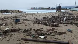 Cullera reforça de nou les seues defenses costaneres després de més de 24 hores de fort temporal marítim