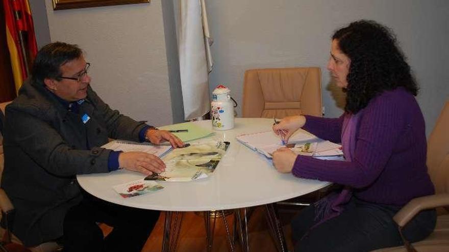 Manuel Benavides y Belén do Campo, ayer, en San Caetano.