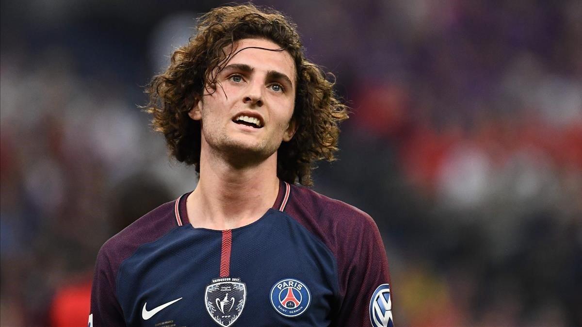 rpaniagua44393882 paris saint germain s french midfielder adrien rabiot is pic190101195959