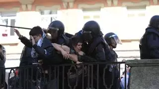 Un representante de Galiza Nova, tras las cargas policiales en la manifestación contra Vox en María Pita: "Foi unha resposta desmesurada"