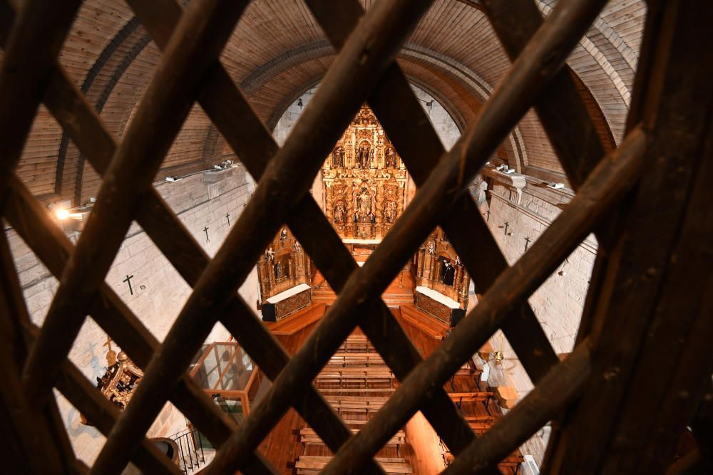 El convento de Santa Clara muestra sus tesoros a los pontevedreses