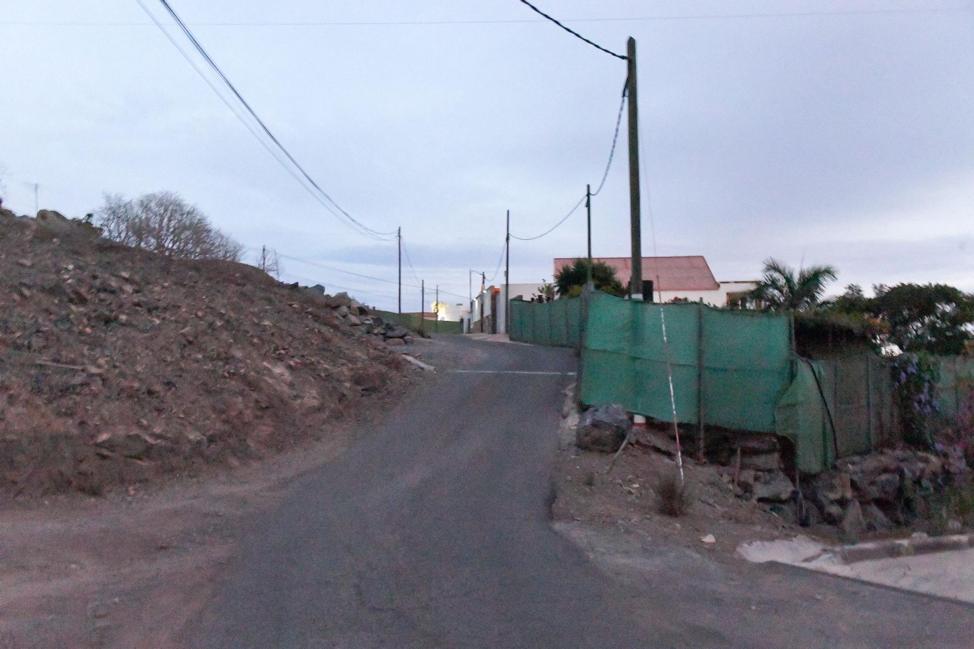 Calle Lomo de la Presa, en la zona de El Salobre, donde un menor mató a un hombre