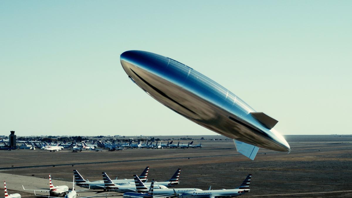 Zepelin en vuelo, en el centro de Sceye en Nuevo México.