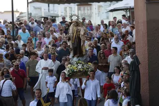 EN IMÁGENES: Multitudinaria procesión del Carmen en Luanco