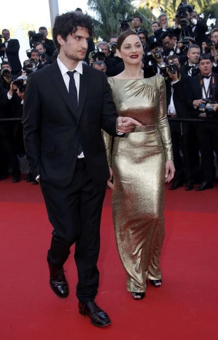 Cast members Marion Cotillard and Louis Garrel ...