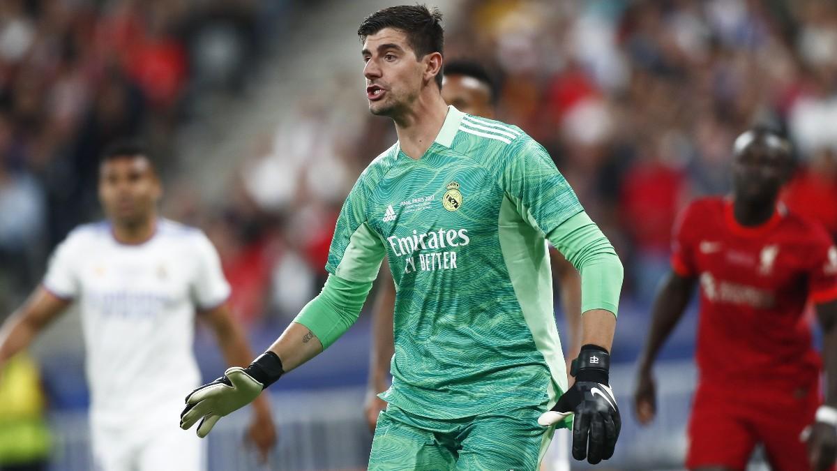 Courtois durante la final