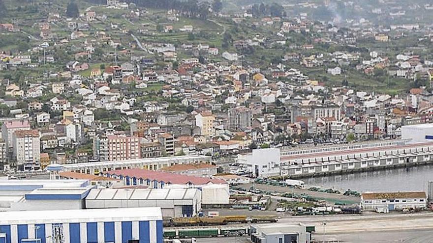 Una vista aérea del Puerto de Marín. // Rafa Vázquez