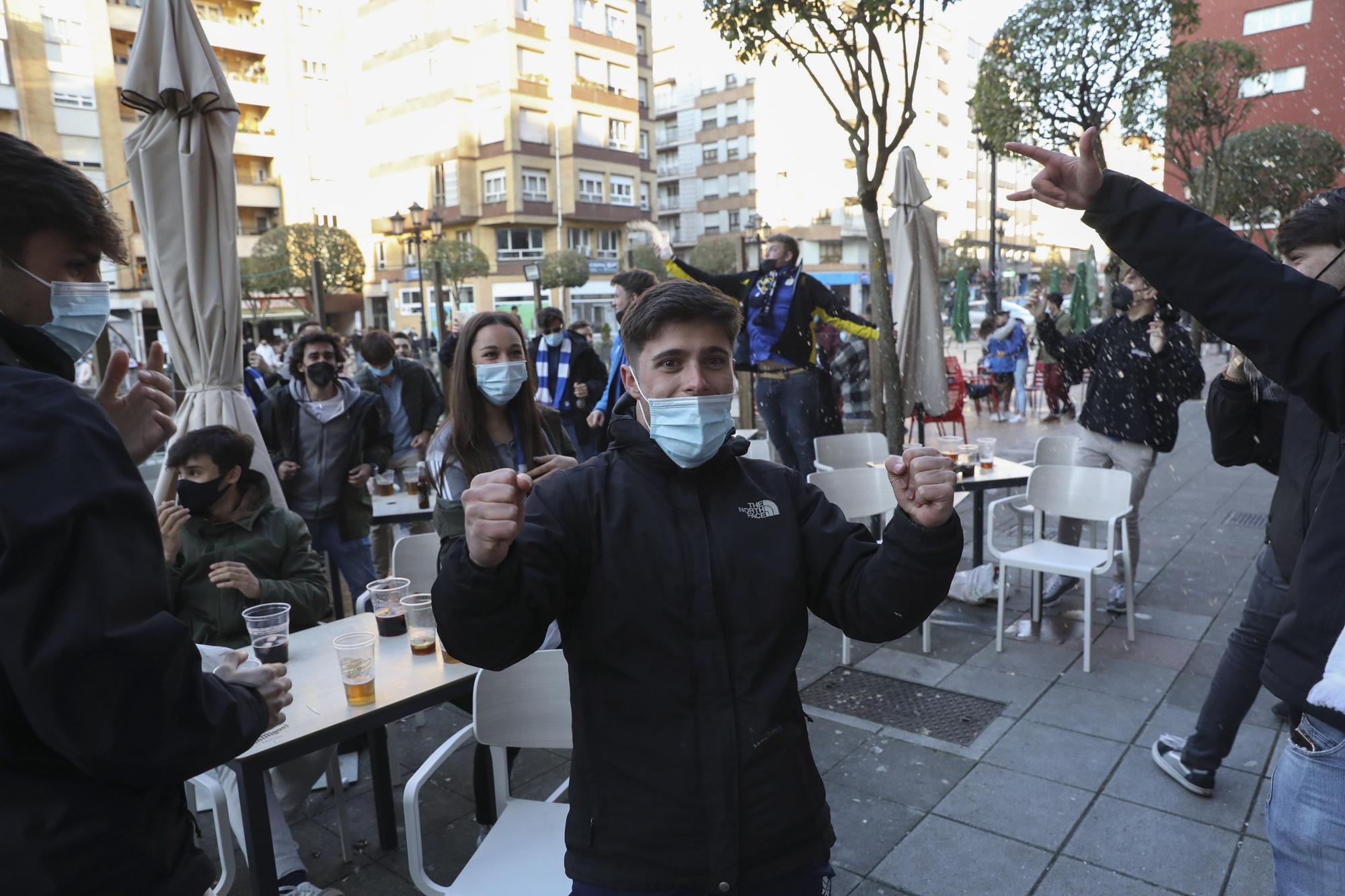 El ambiente en Oviedo durante el derbi