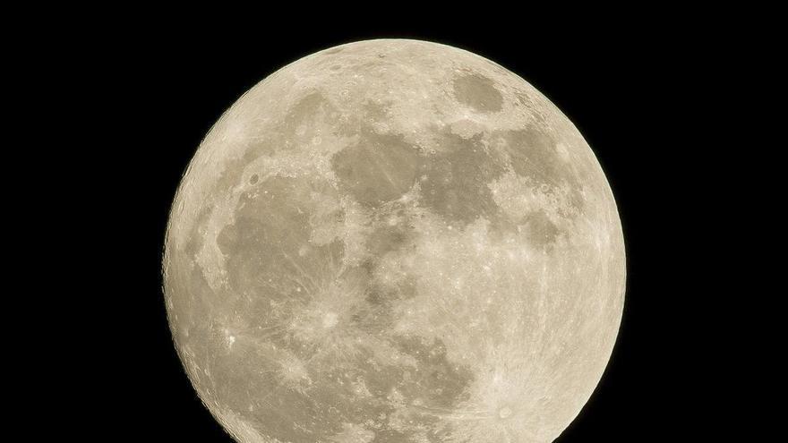 Dónde y a qué hora ver la &#039;luna de nieve&#039; de 2024 en Córdoba