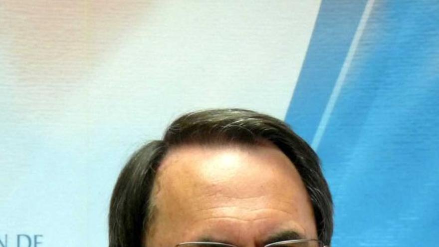 César García.