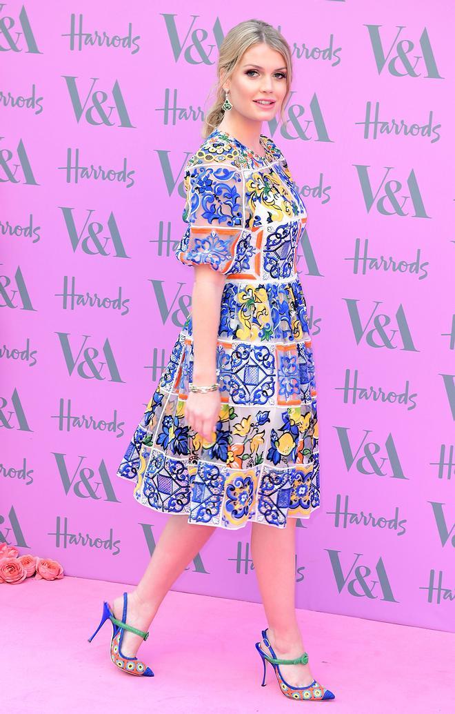 Kitty Spencer en el photocall de la 'Summer Party' del Victoria &amp; Albert Museum (Londres)