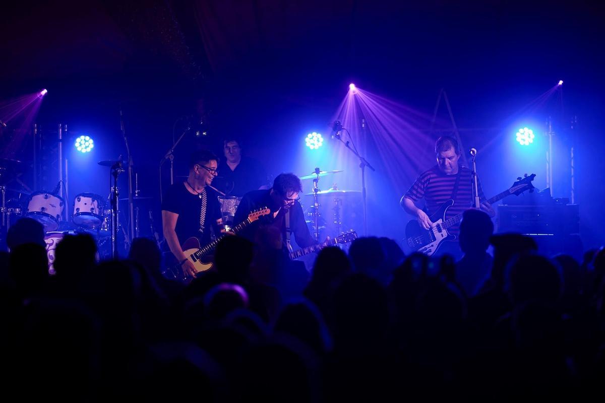 Los Peter Colours, en la carpa de Sant Jordi