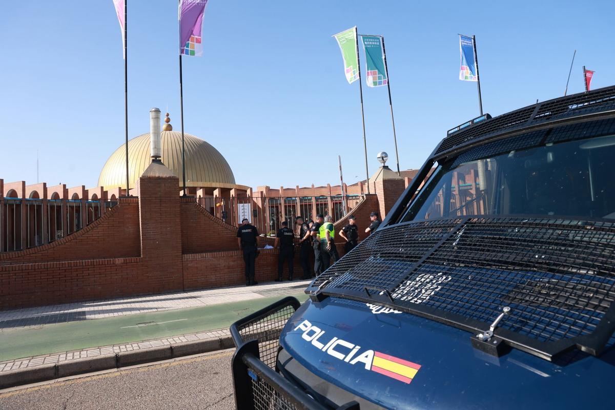 27/06/2025 Agentes de la Policía Nacional durante el dispositivo de seguridad días previos al inicio de la Cumbre de la ONU en Sevilla. A 27 de junio de 2026, en Sevilla (Andalucía, España). La IV Conferencia Internacional de Naciones Unidas sobre la Financiación para el Desarrollo se desarrollará en FIBES, Sevilla, entre el 29 de junio y el 3 de julio. SOCIEDAD Rocío Ruz - Europa Press