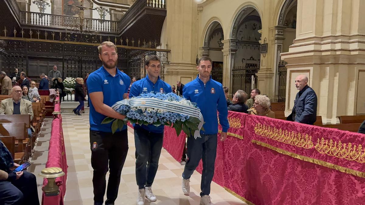 Ofrenda floral del Lorca Deportiva
