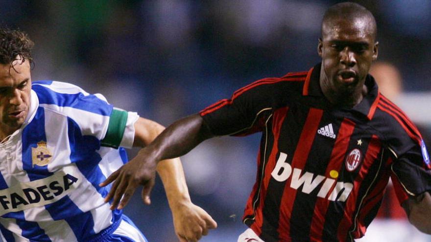 Seedorf, con el Milan, enfrentándose al Dépor en el Teresa Herrera de 2006.