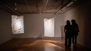 Maï Diallo reflexiona sobre la mirada médica y el poder en 'Corpus Foraminis', en CajaCanarias