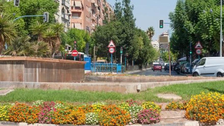 Desvío de líneas de bus por las obras del colector en la plaza de América