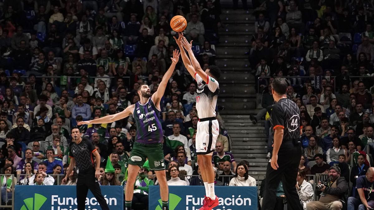 Amine Noua anotó 22 puntos en el Unicaja-Granada que acabó 95-79.
