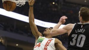 Los Bucks llegaron a cuatro victorias consecutivas.