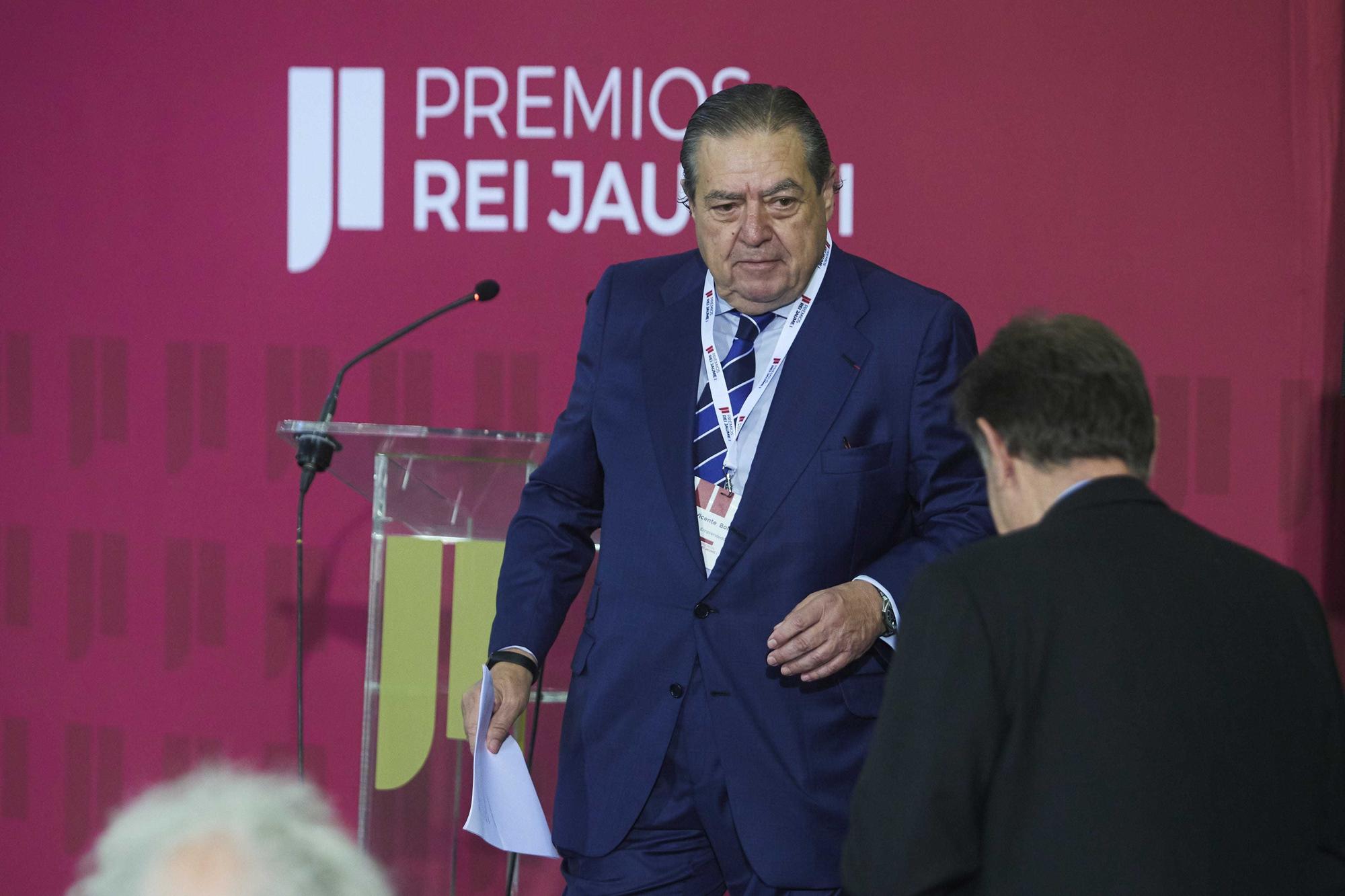 Deliberación del jurado de los premios Jaume l