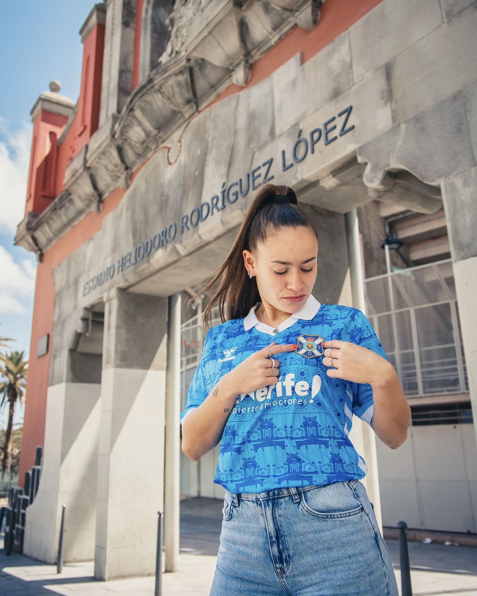 Equipación conmemorativa por el centenario del Estadio Heliodoro Rodríguez López