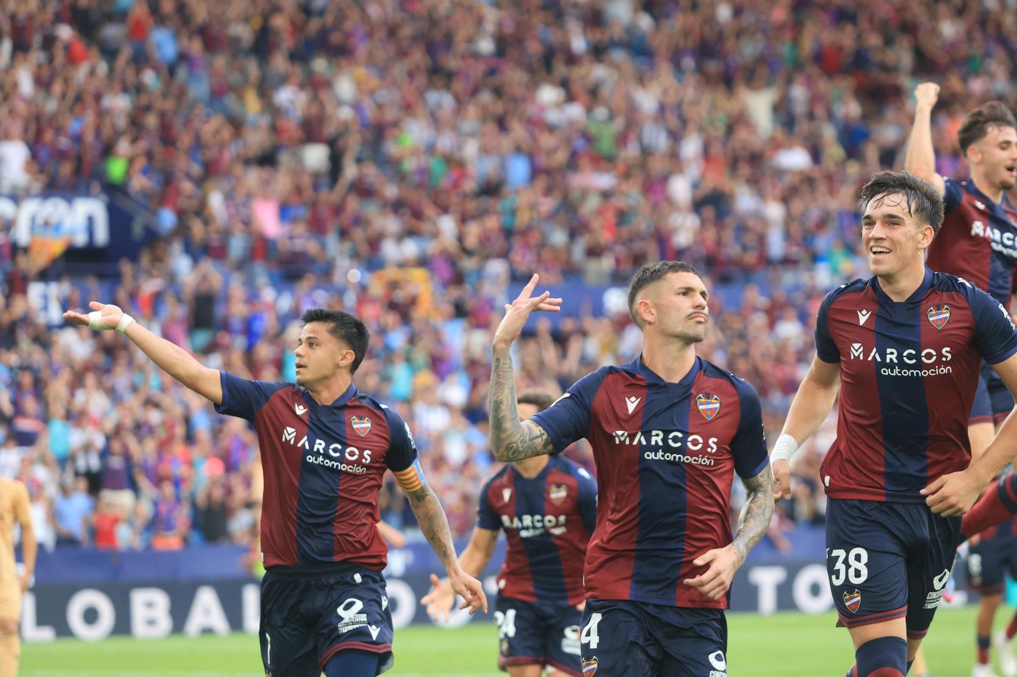 Las mejores imágenes de la celebración del Levante en el Ciutat