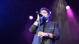 Antonio Orozco emociona a Badajoz con un concierto lleno de complicidad